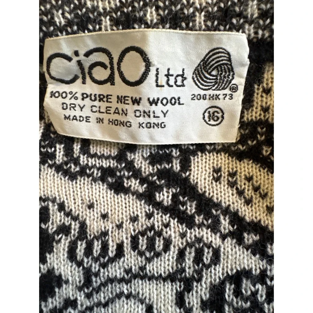 Ciao Ltd Vintage 100% Wool Paisley Cardigan Sweater Silver Dome Buttons Black 16